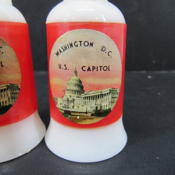 Vintage Washington D.C. U.S. Capitol Salt and Pepper Shakers Plastic 2 1/4" - Picture 3 of 9